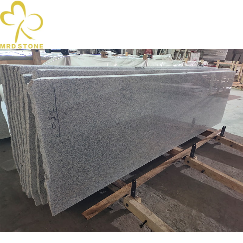 China Polished granite slab supplier